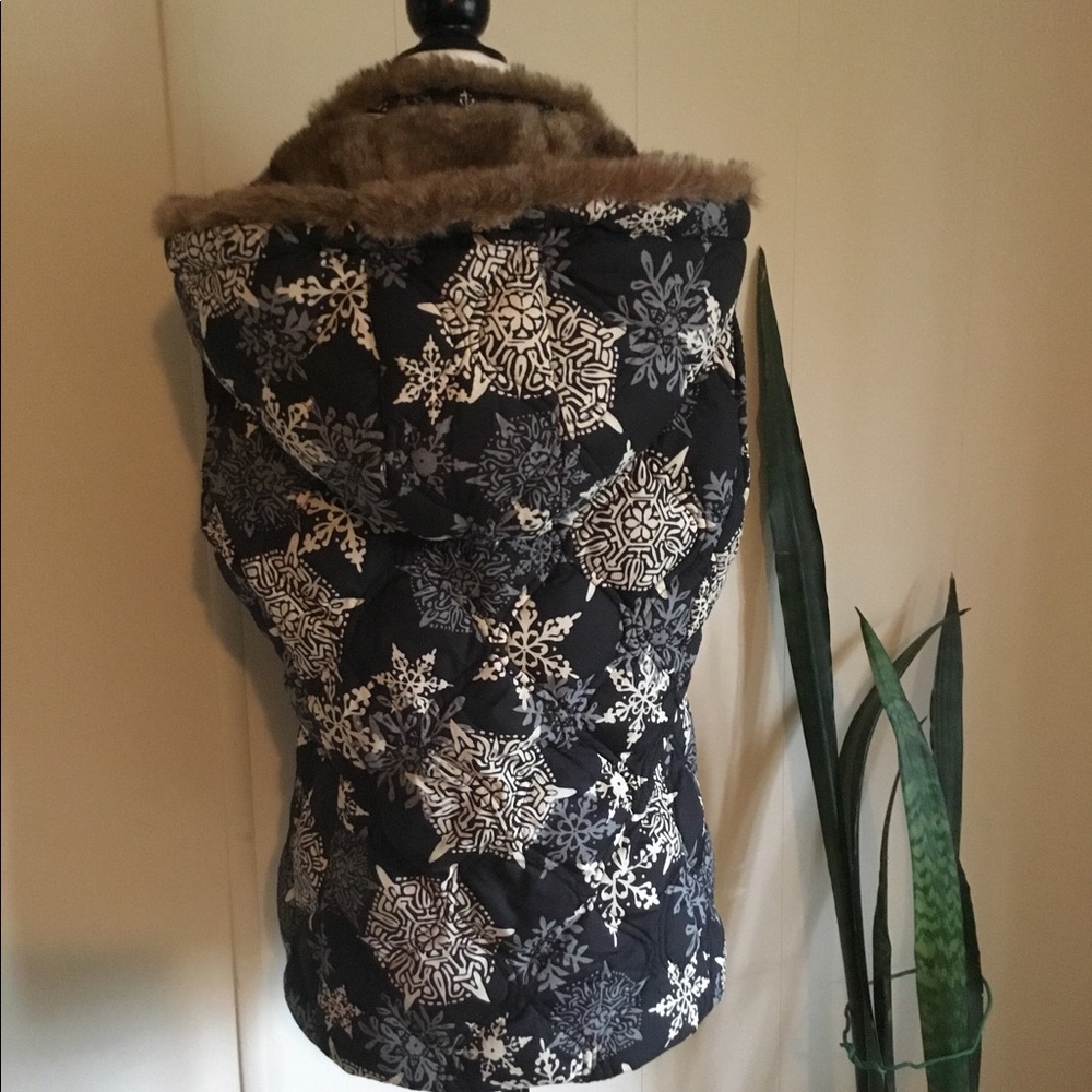 Eddie Bauer Down Vest - Picture 3 of 4